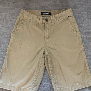 Boys size 25 flat front Quiksilver khaki shorts